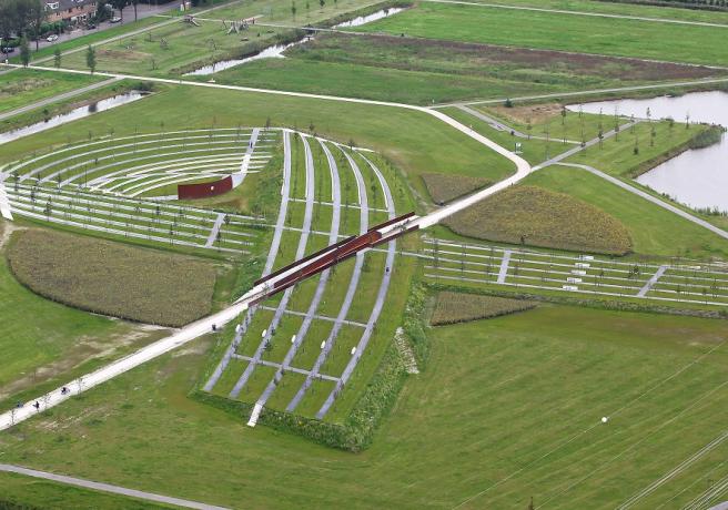 MH17 monument vanuit de lucht.